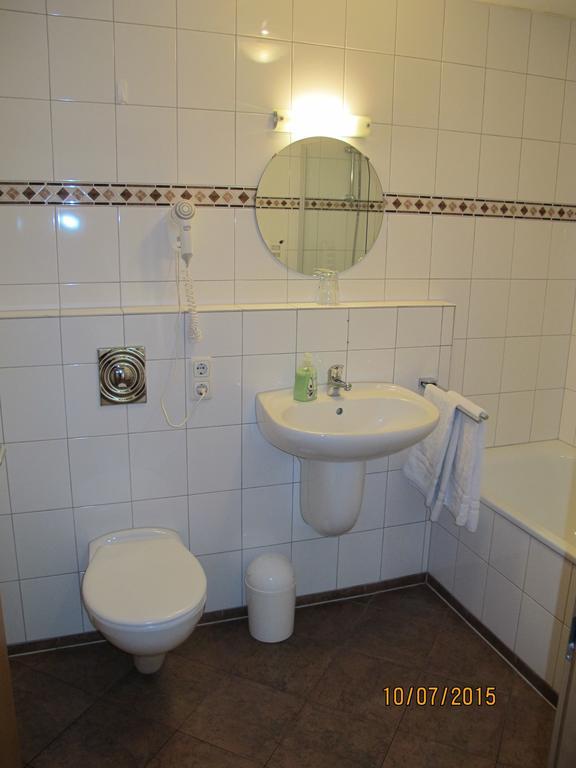 Kastanienhof Hotel Monchengladbach Room photo